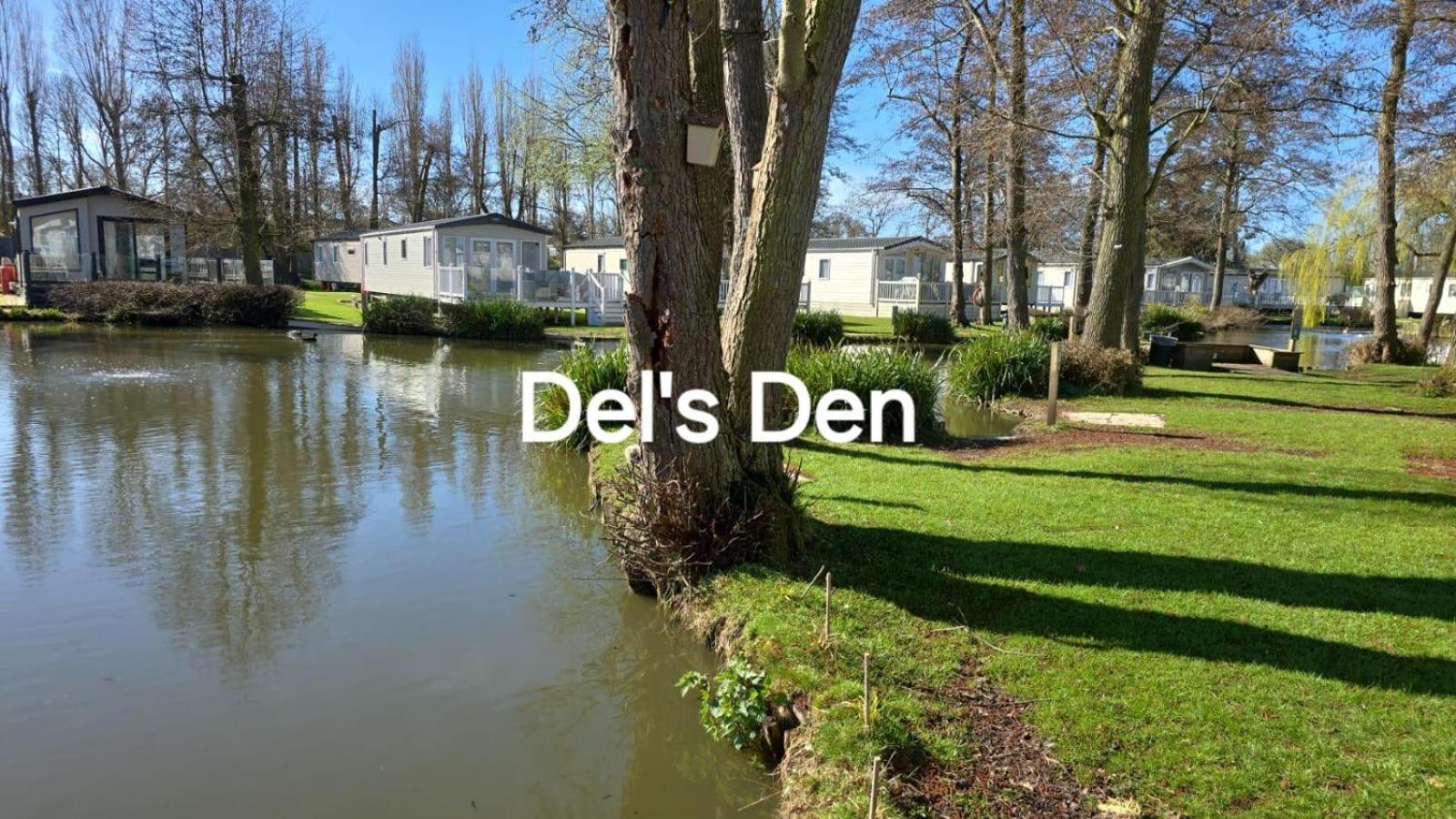 Del'S Den Lakeside Weeley Bridge Eksteriør bilde